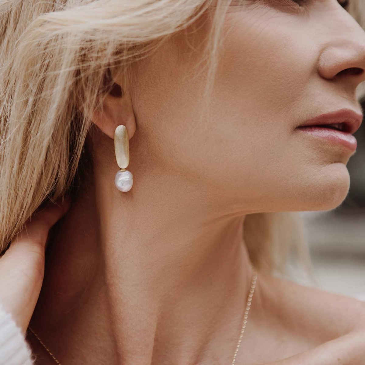 Naszyjniki z literkami