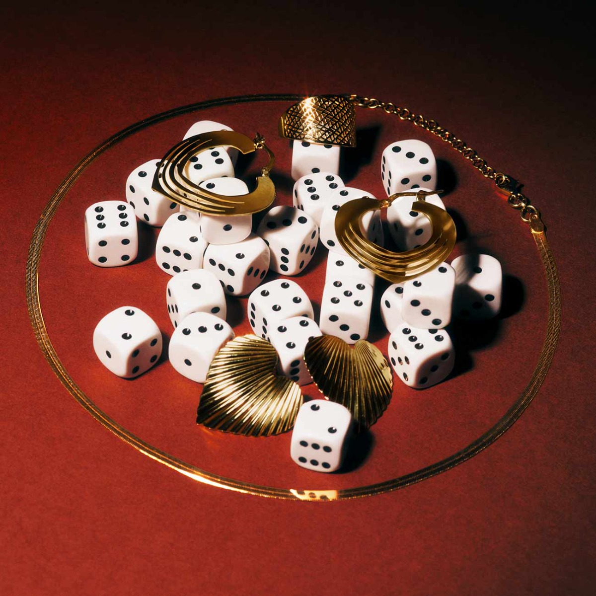 Naszyjniki z literkami