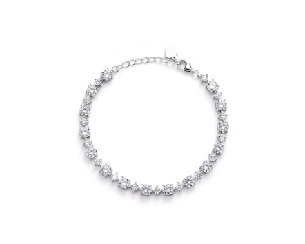 Bransoletka srebrna z większymi i małymi białymi cyrkoniami i karabińczykiem