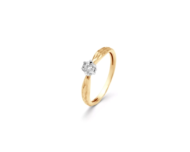 Pierścionek złoty z brylantem okrągłym w wysokiej oprawie z 6 łapkami