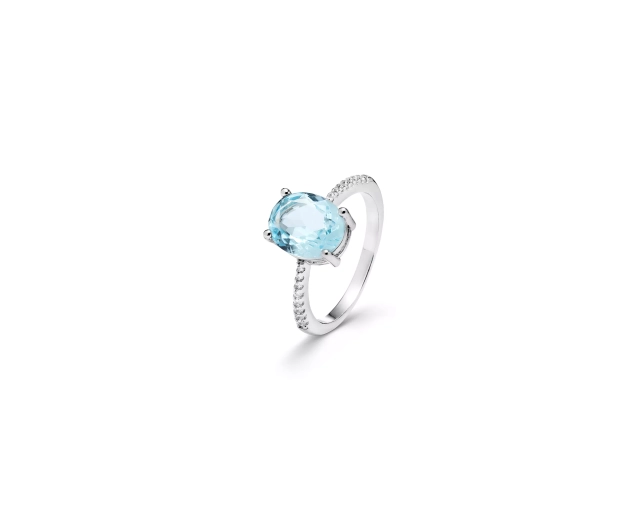Pierścionek srebrny z owalną błękitną cyrkonią