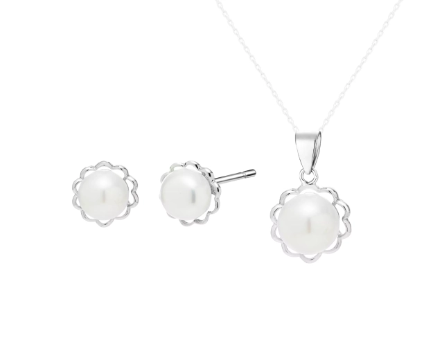 Komplet srebrny z kolczykami na sztyft i zawieszką z białą perłą otoczoną falbanką