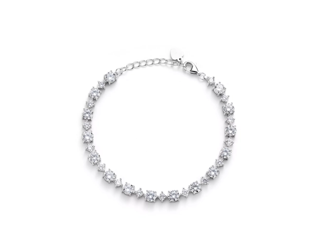Bransoletka srebrna z większymi i małymi białymi cyrkoniami i karabińczykiem