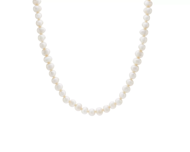Naszyjnik z pereł naturalnych i srebrnym zapięciem