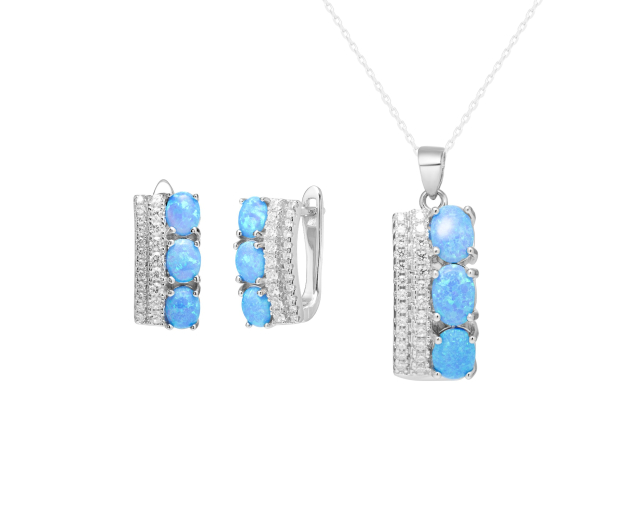 Komplet srebrny z niebieskimi opalami i cyrkoniami