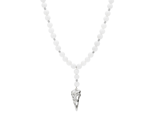 Naszyjnik srebrny męski z koralikami białymi z kamienia naturalnego i ptasią czaszką