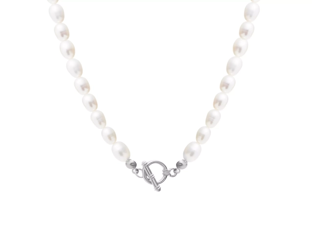 Naszyjnik z białymi perłami