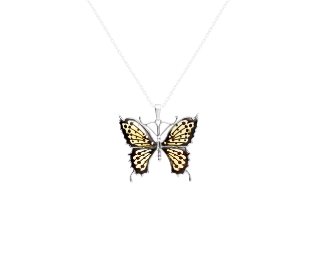 Zawieszka srebrna w kształcie motyla ze skrzydłami zdobionymi brązowo-słomkowym bursztynem z nakrapianym wzorem
